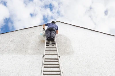Peinture extérieure à Montmacq — façades et ravalement